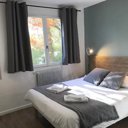 Apartment Le Nid De La Piraz - Parking, Balcon & Netflix !